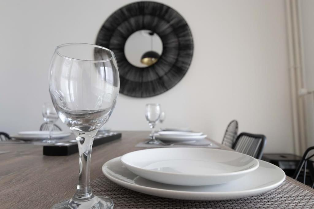 Cabana & Le Grand Appartement Lumineux Macon Bagian luar foto