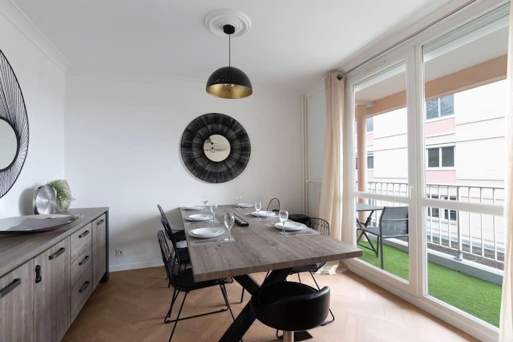 Cabana & Le Grand Appartement Lumineux Macon Bagian luar foto