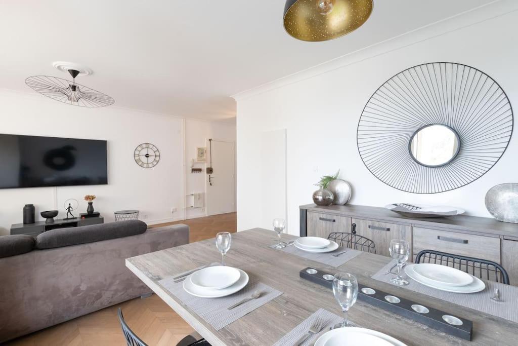 Cabana & Le Grand Appartement Lumineux Macon Bagian luar foto