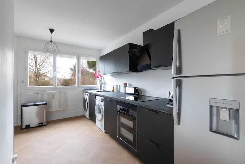 Cabana & Le Grand Appartement Lumineux Macon Bagian luar foto